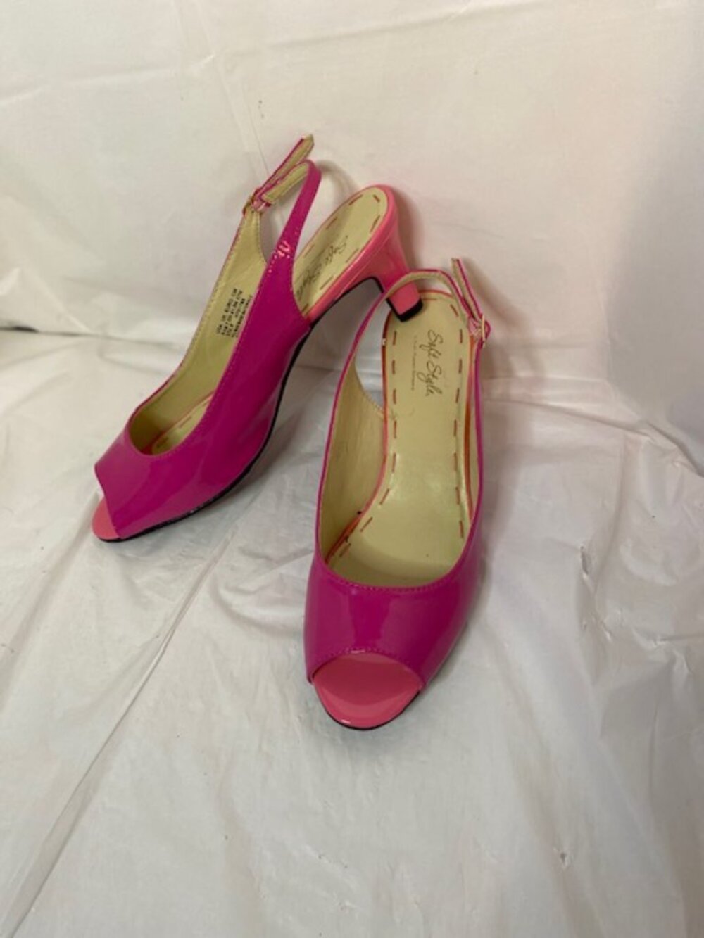 Soft Style by Hush Puppies Pink Patent Peep Toe Slingback Pumps - Size 9.5M